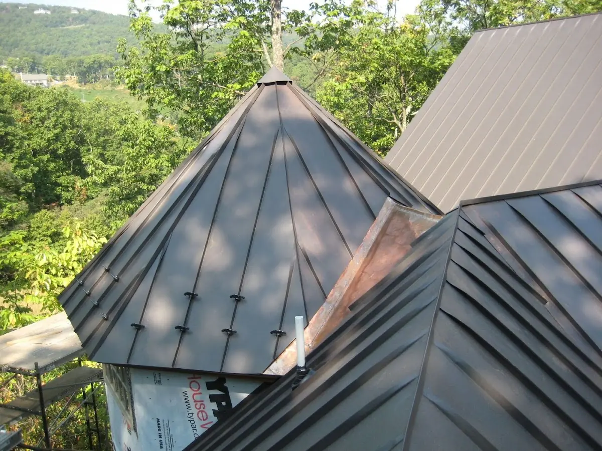 Professional Roof Tarp Installation by Craftsman Roofing in Deanwood